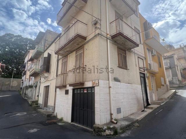 Casa in vendita a Carlentini, Sicilia