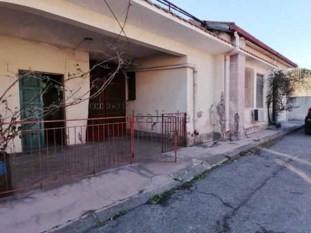Casa in vendita a Santa Venerina, Sicilia