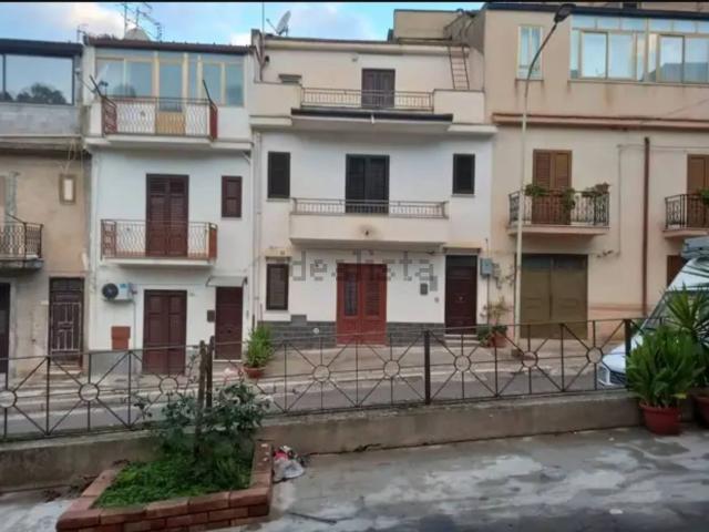 Casa in vendita a Vicari, Sicilia