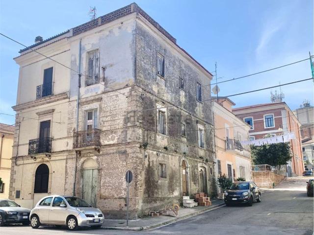 Casa in vendita a Guglionesi, Molise