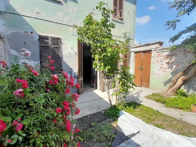 Casa in vendita a Suardi, Lombardia