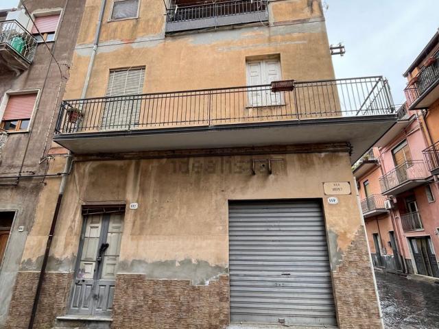 Casa in vendita a Biancavilla, Sicilia