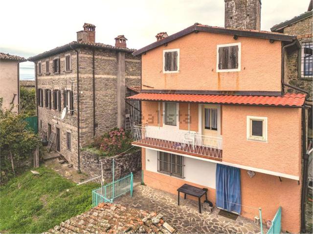 Casa in vendita a Unione Comuni Garfagnana, Castiglione Di Garfagnana