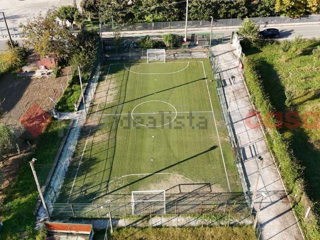Casa in vendita a Rotondi, Campania