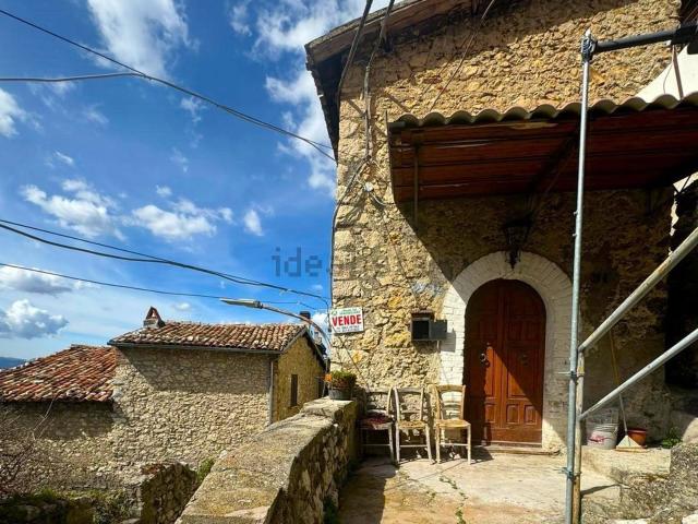 Casa in vendita a Colli di Monte Bove, Carsoli
