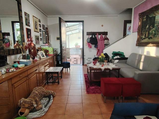Casa in vendita a Ponsacco, Toscana