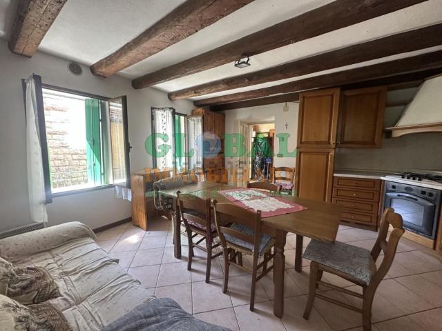 Casa in vendita a Enego, Veneto