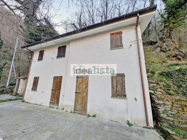 Casa in vendita a Stazzema, Toscana