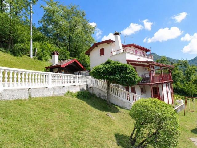 Casa in vendita a Mosniga, Lumezzane