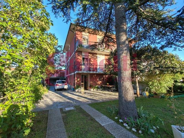Casa in vendita a Zona Commerciale Valtriano, Fauglia