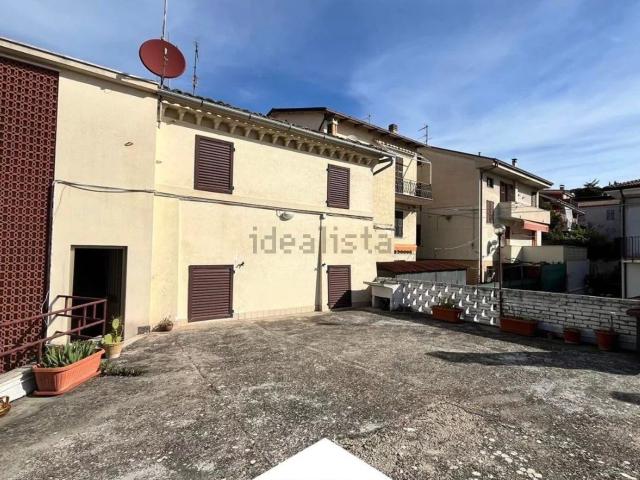 Casa in vendita a Marche, Fermo