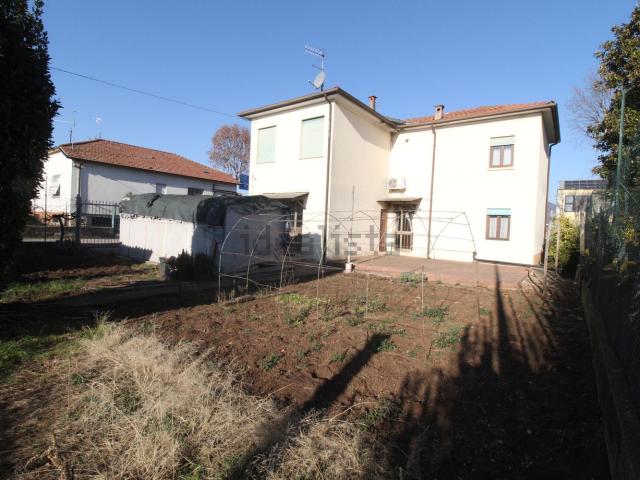 Casa in vendita a Castelgomberto, Veneto