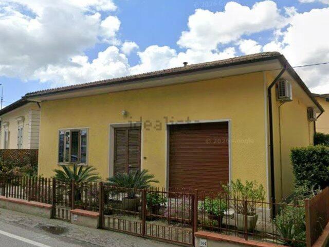 Casa in vendita a Grotte di Castro, Viterbo
