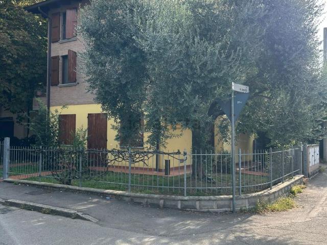 Casa in vendita a Villaggio Olimpia, Re