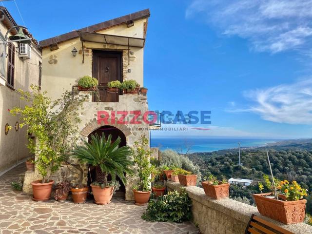 Casa in vendita a Calabria, Cosenza