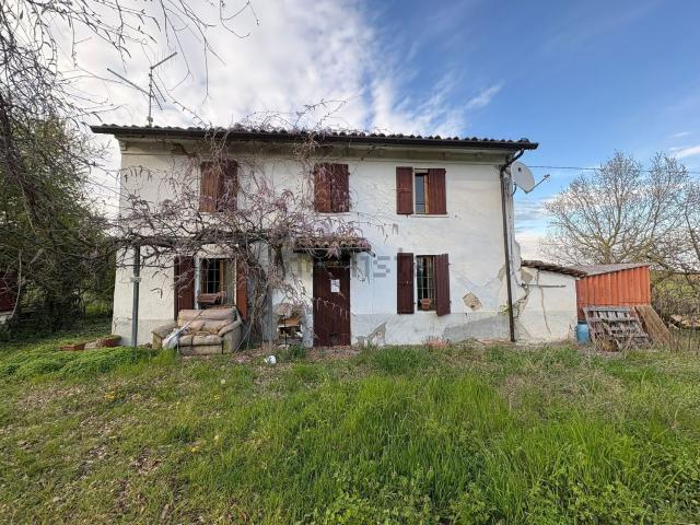 Casa in vendita a Ziano Piacentino, Reggio Emilia