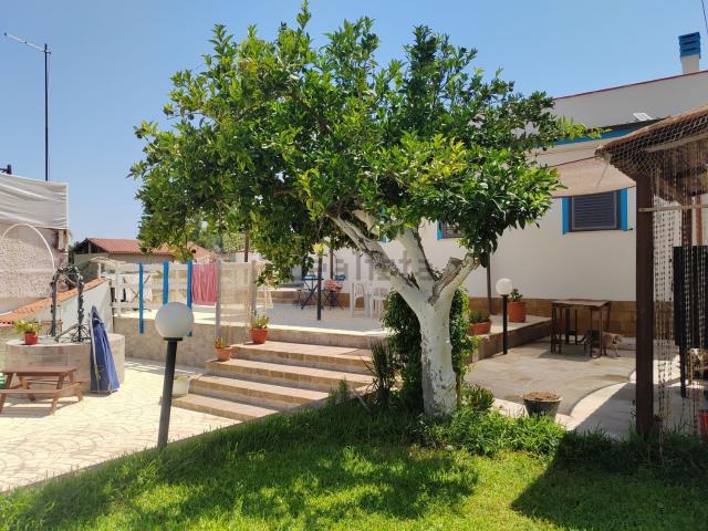 Casa in vendita a Avola, Siracusa