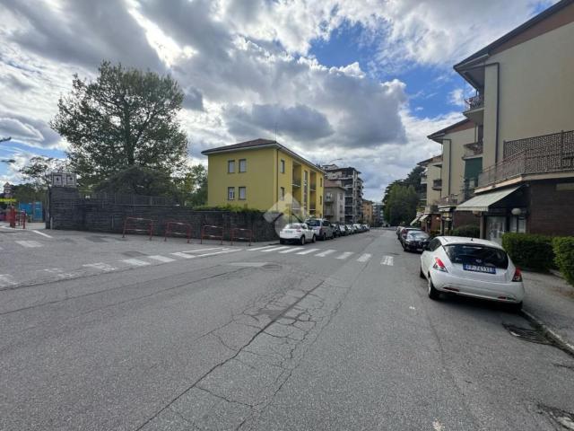 Casa in vendita a Giubiano, Varese