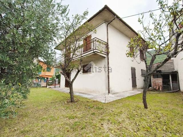 Casa in vendita a Borghetto, Fossato di Vico
