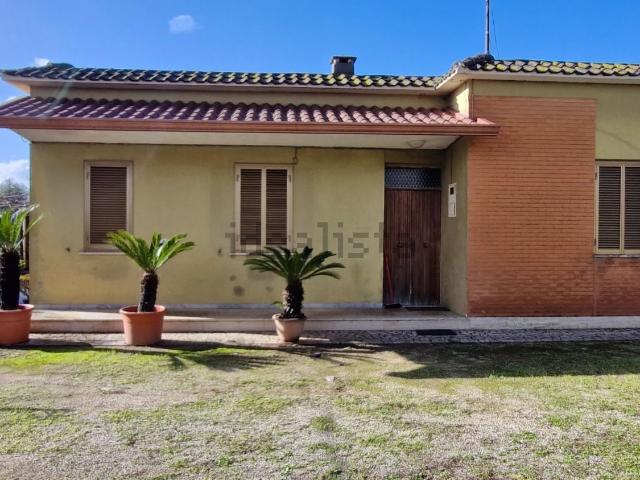 Casa in vendita a Sabaudia, Lazio