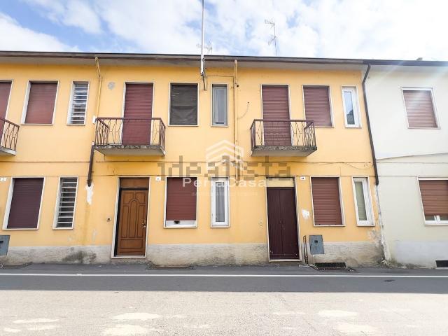 Casa in vendita a Gambolò, Pavia