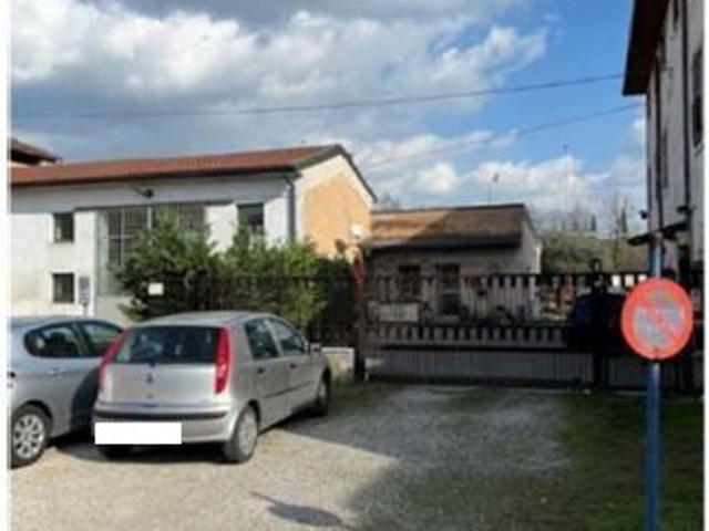Casa in vendita a Sud, Verona