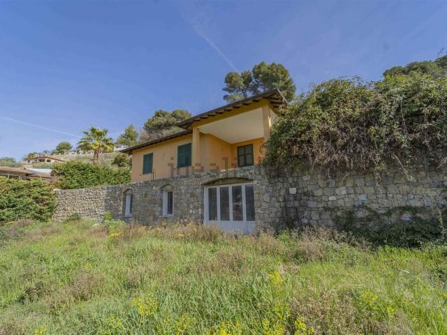Casa in vendita a Camporosso, Liguria