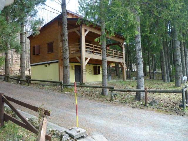 Casa in vendita a Centocroci, Riolunato