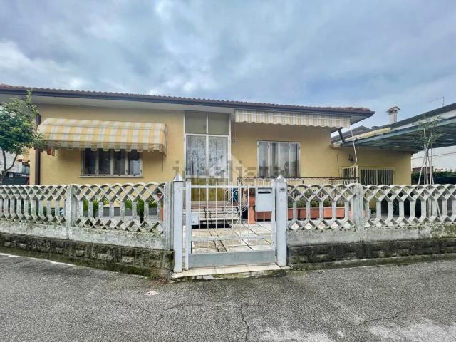 Casa in vendita a Albignasego, Veneto