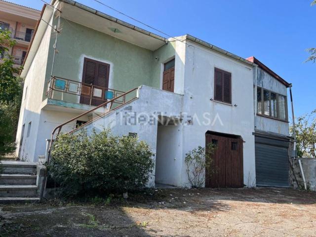 Casa in vendita a Città Sant'angelo, Abruzzo
