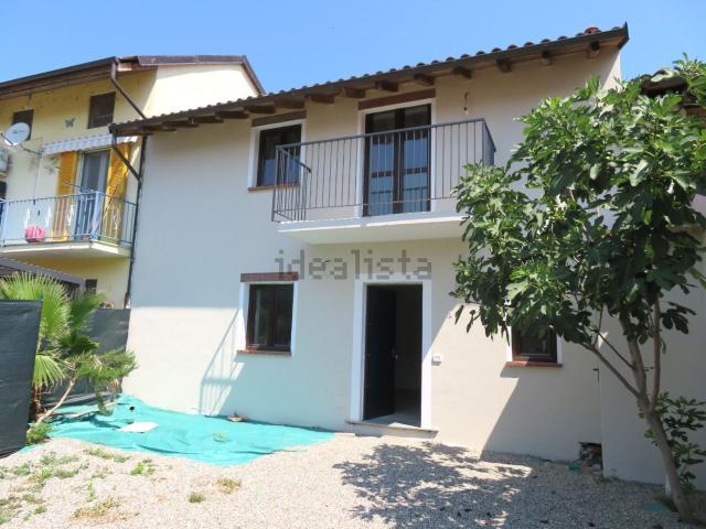 Casa in vendita a Confienza, Lombardia