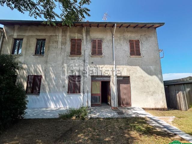 Casa in vendita a Nova Milanese, Lombardia