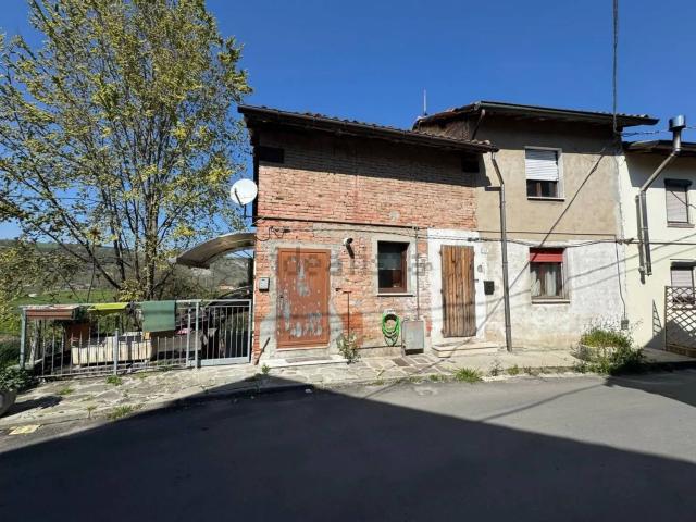 Casa in vendita a Val d’Enza, Re