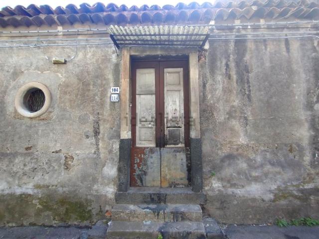 Casa in vendita a Aci Catena, Sicilia