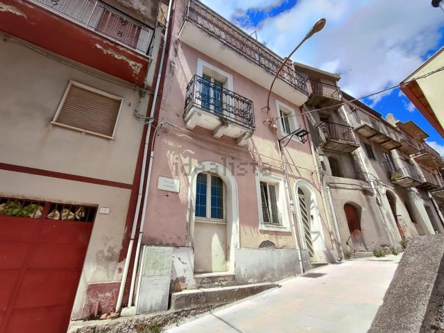 Casa in vendita a Castroreale, Sicilia