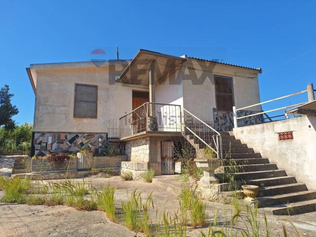 Casa in vendita a Comiso, Ragusa