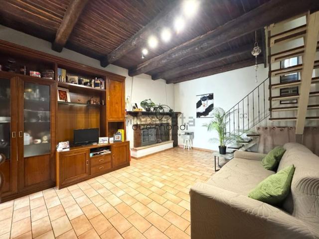 Casa in vendita a Spoleto, Umbria