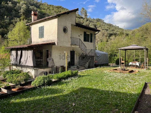 Casa in vendita a Perinaldo, Liguria
