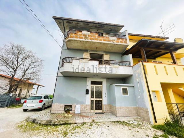 Casa in vendita a Monte Marcone, Atessa