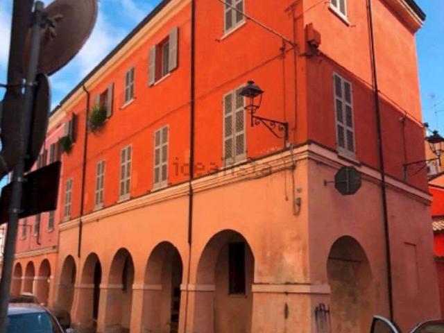 Casa in vendita a Duomo, Guastalla