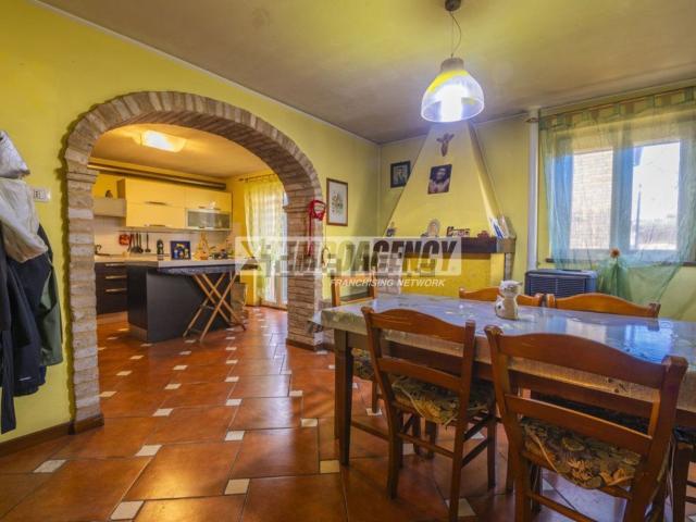 Casa in vendita a San Claudio Stazione, Corridonia