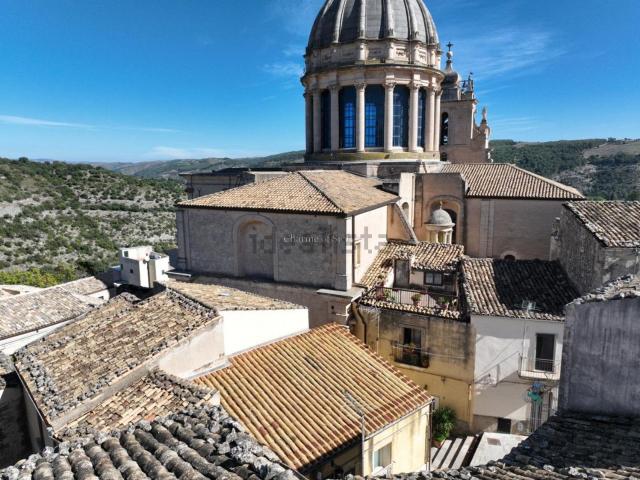 Casa in vendita a Ragusa Ibla, Ragusa