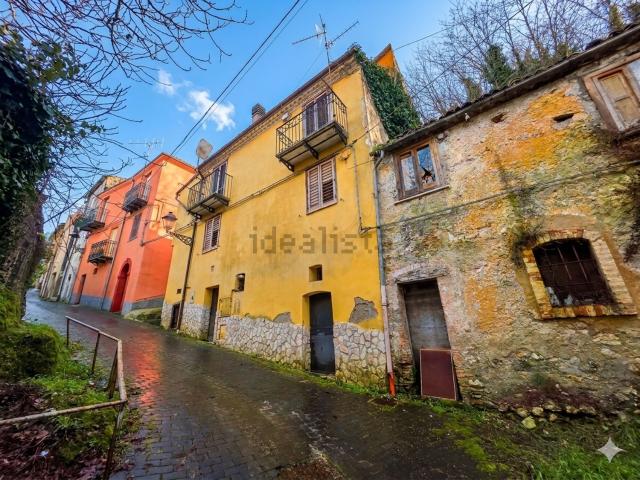 Casa in vendita a Bojano, Molise