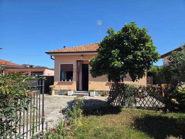 Casa in vendita a Cavaria, Cavaria Con Premezzo