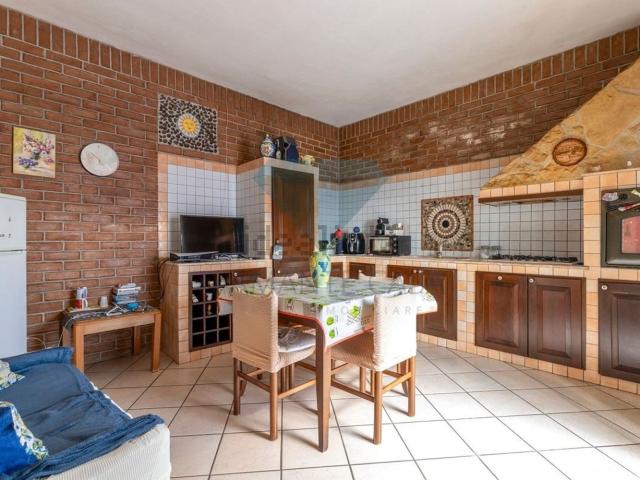 Casa in vendita a Motta Sant'anastasia, Sicilia