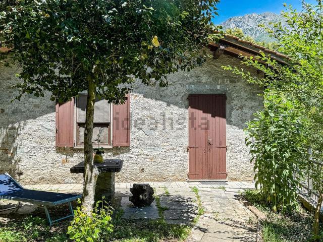 Casa in vendita a Stazzema, Toscana