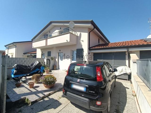 Casa in vendita a Battilana, Carrara