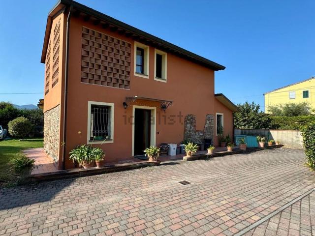 Casa in vendita a Capannori, Toscana