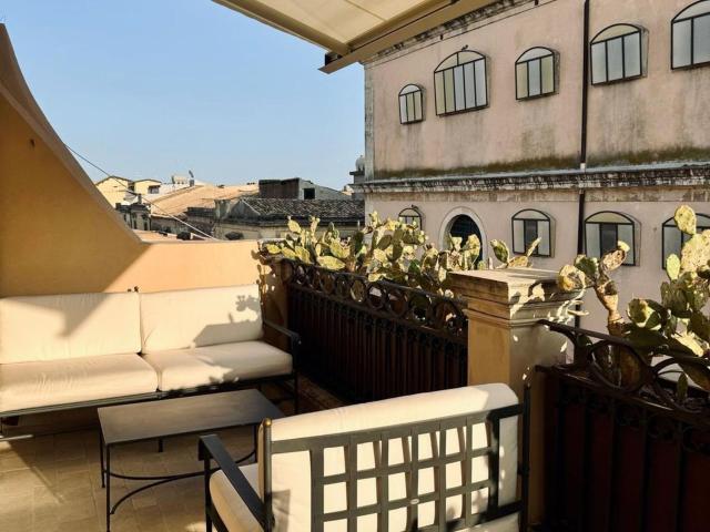 Casa in vendita a Noto, Sicilia