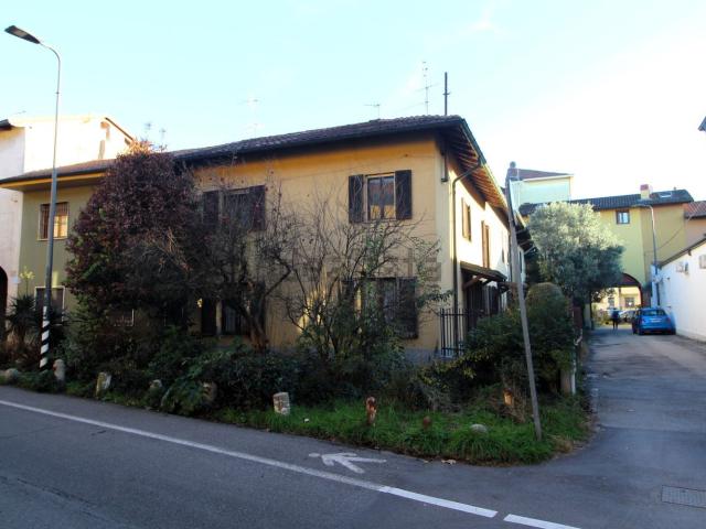 Casa in vendita a Municipio 7, Milano
